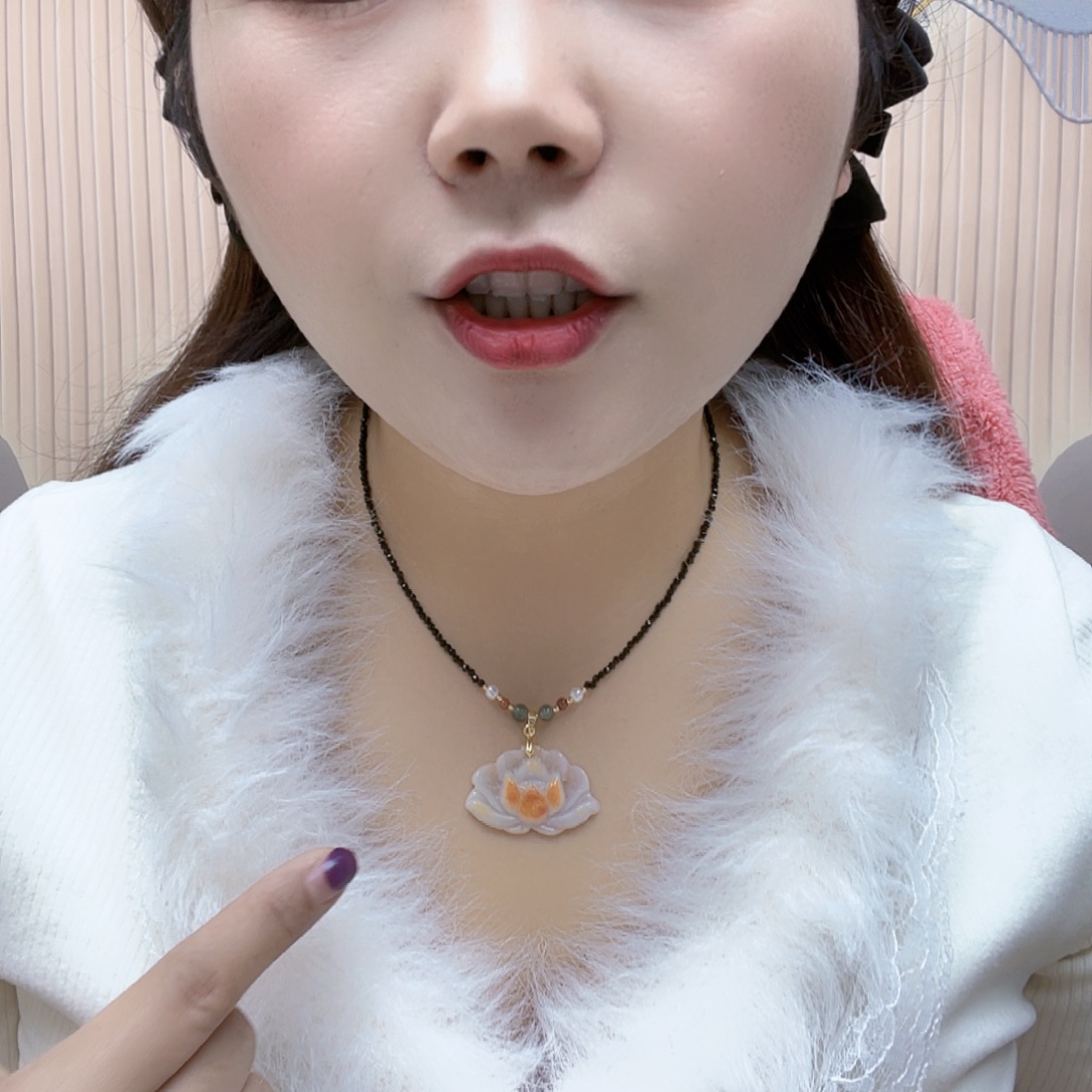 翡翠未镶嵌颈饰项链