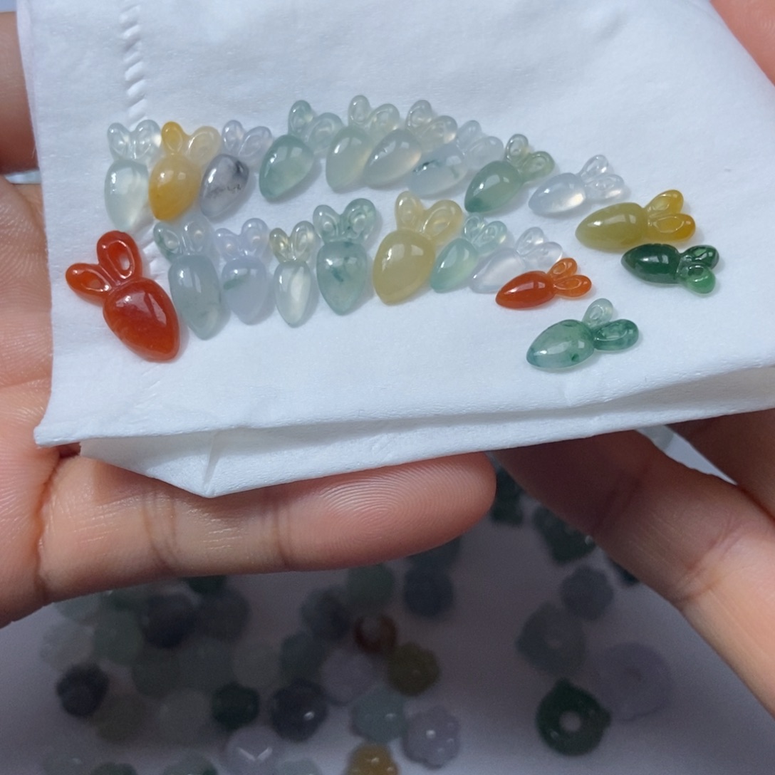 定制翡翠未镶嵌单个价格