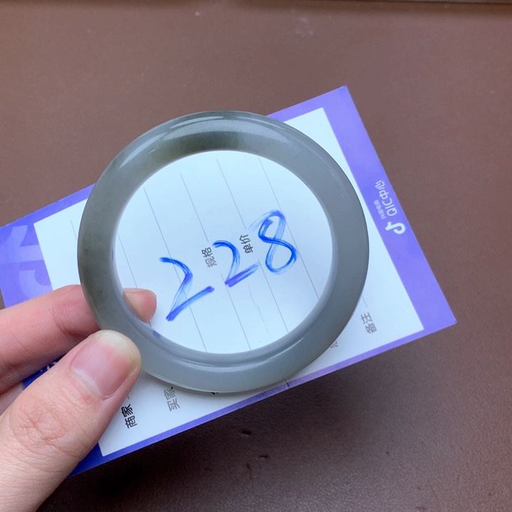 法***造和田玉未镶嵌手镯