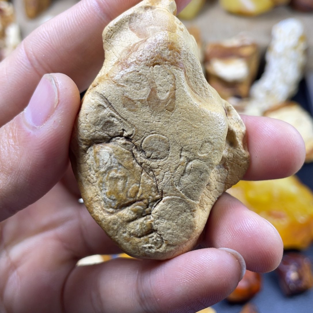 定制琥珀未镶嵌安**素定制