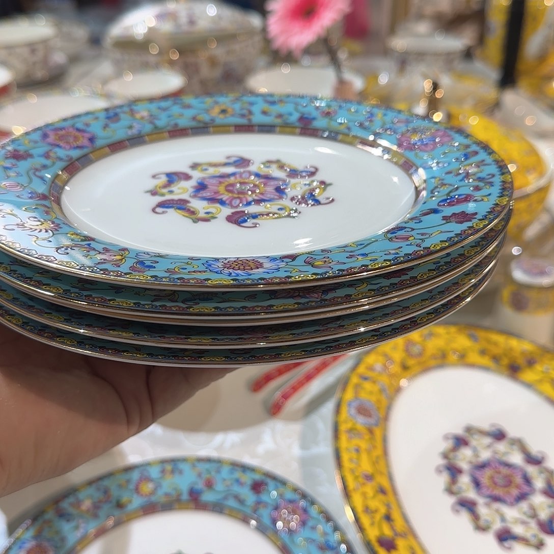 《***播骨瓷骨瓷珐琅彩2个平3个深盘