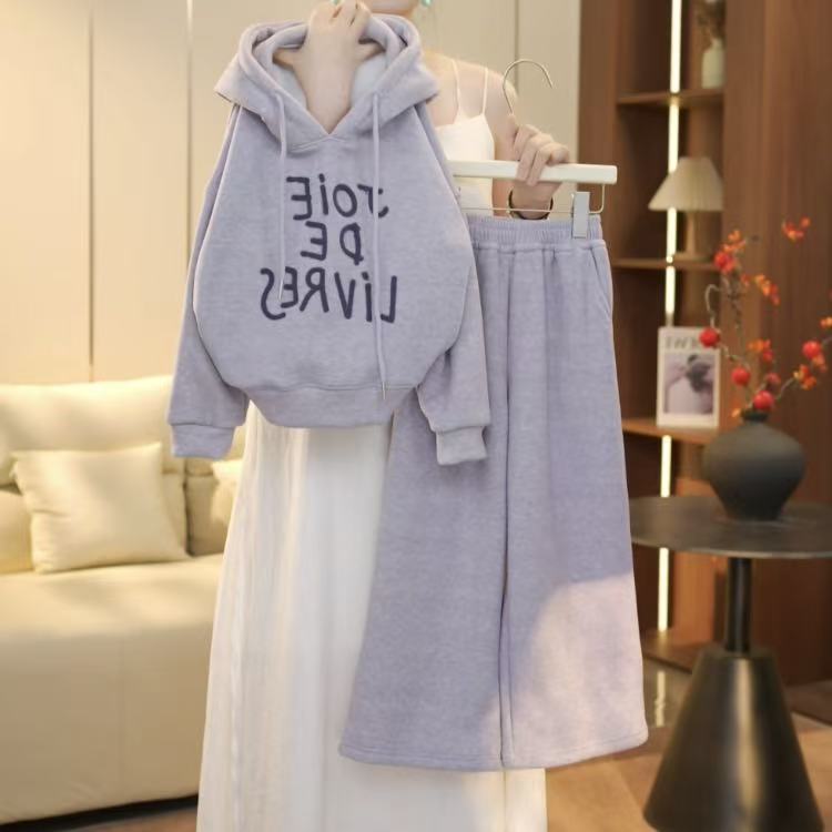 波波鹅女童秋冬加绒新款套装时尚百搭休闲上衣+裤子-Y5700