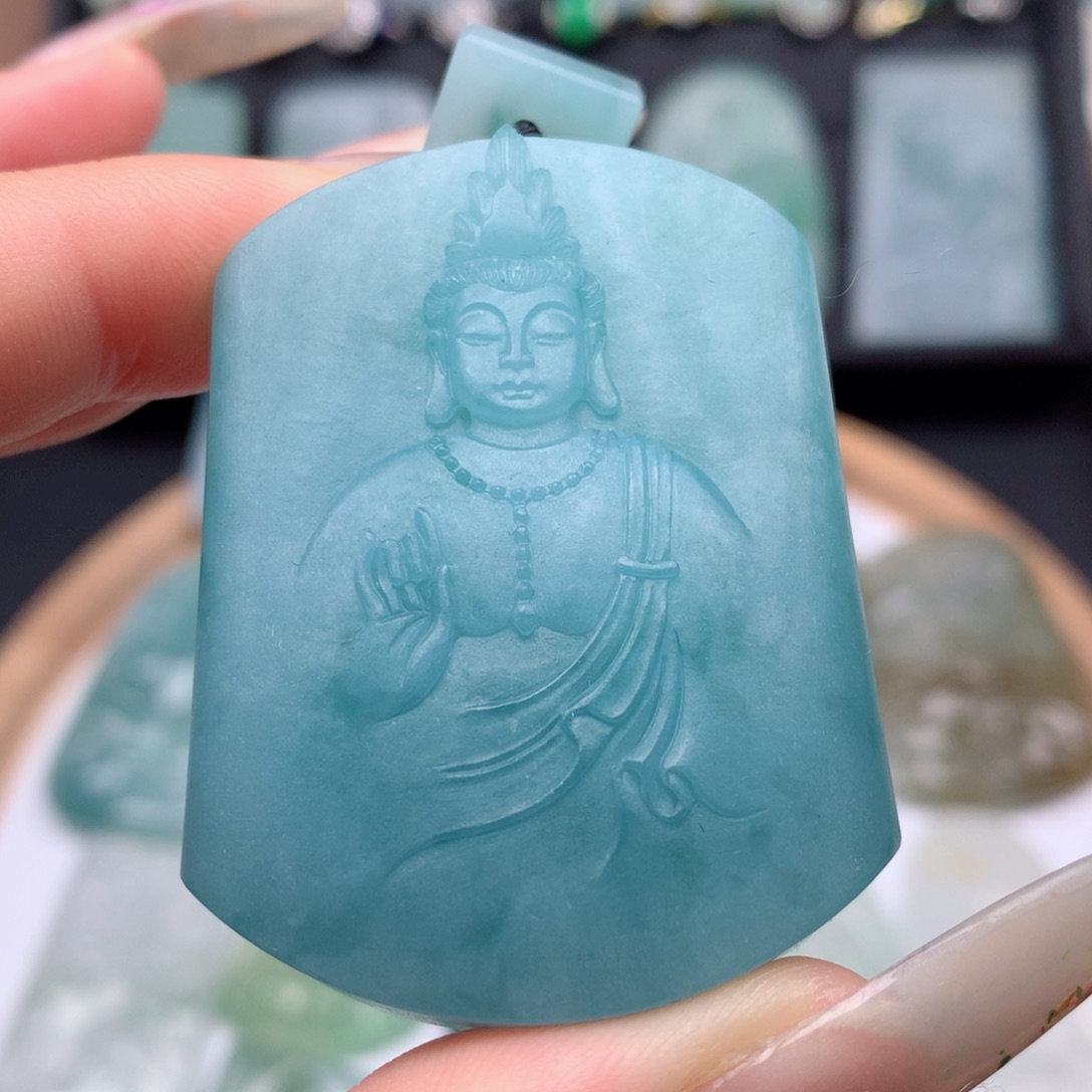 【闪购商品】翡翠颈饰未镶嵌冰种天空蓝素衣