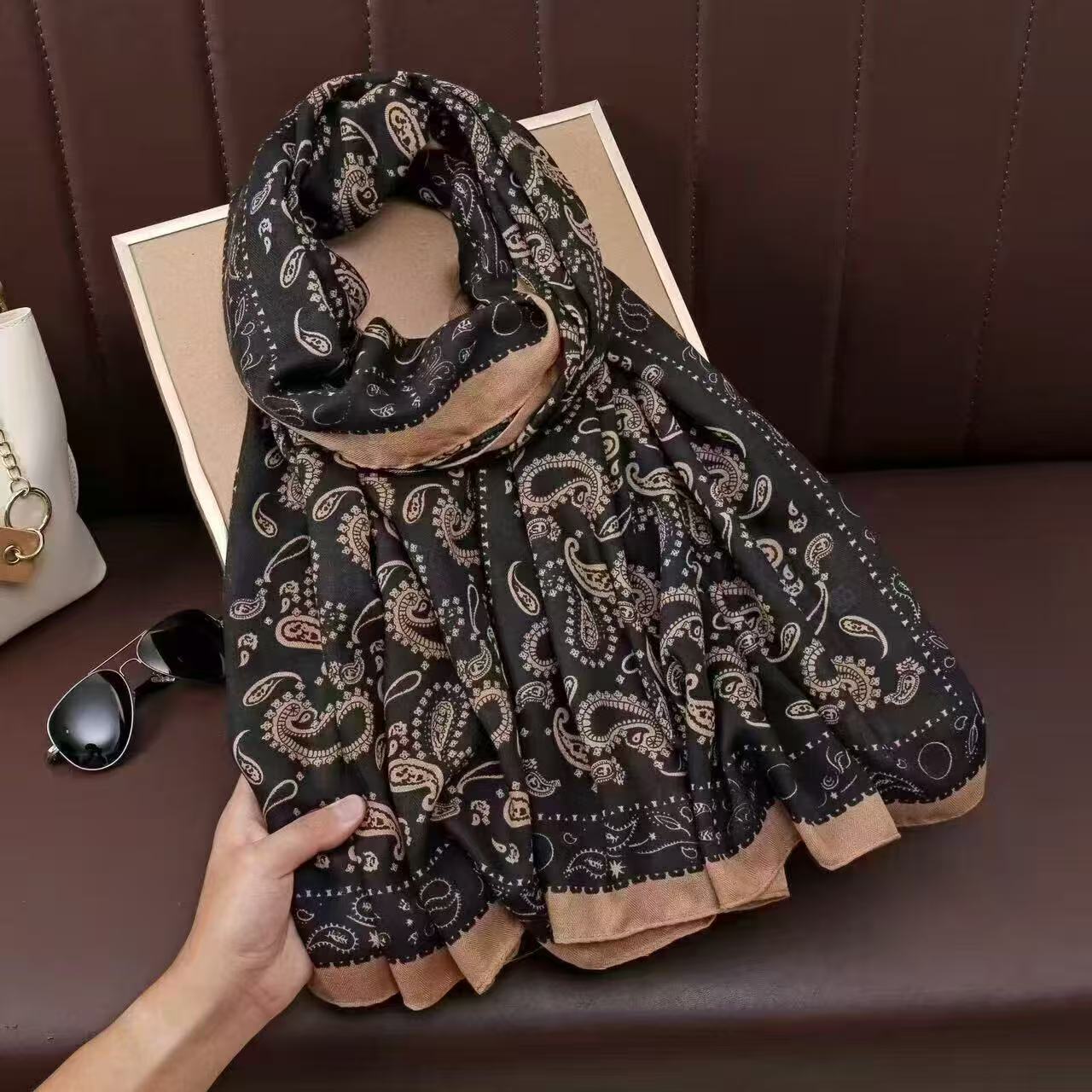 棉麻围巾（咖色花）【大凤专属】
