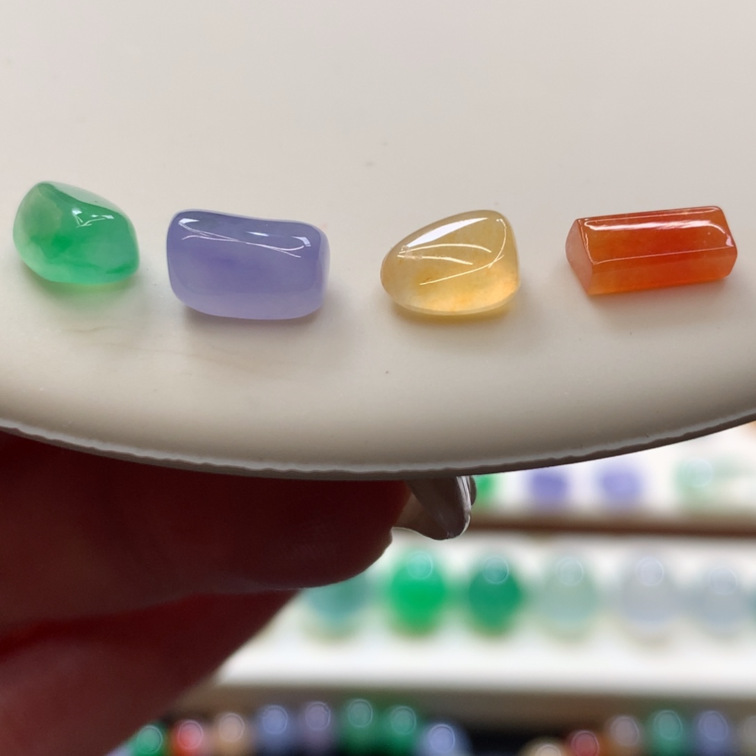 定制翡翠未镶嵌木那甜随形一组