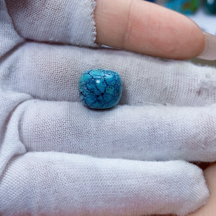 绿松石未镶嵌饰品