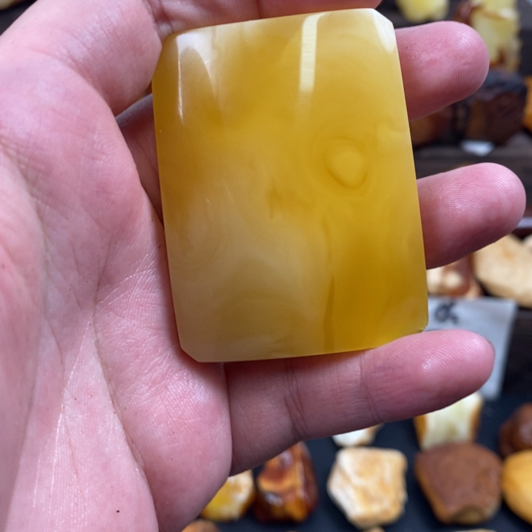 晋***高定制琥珀未镶嵌蜜蜡