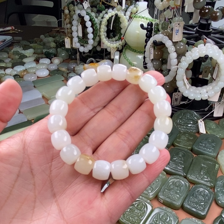 和田玉未镶嵌手链