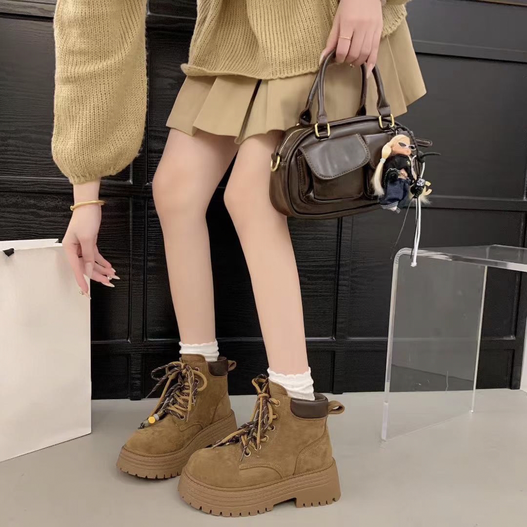 688535 马丁靴女2025新款厚底系带机车靴英伦风复古大黄靴潮流