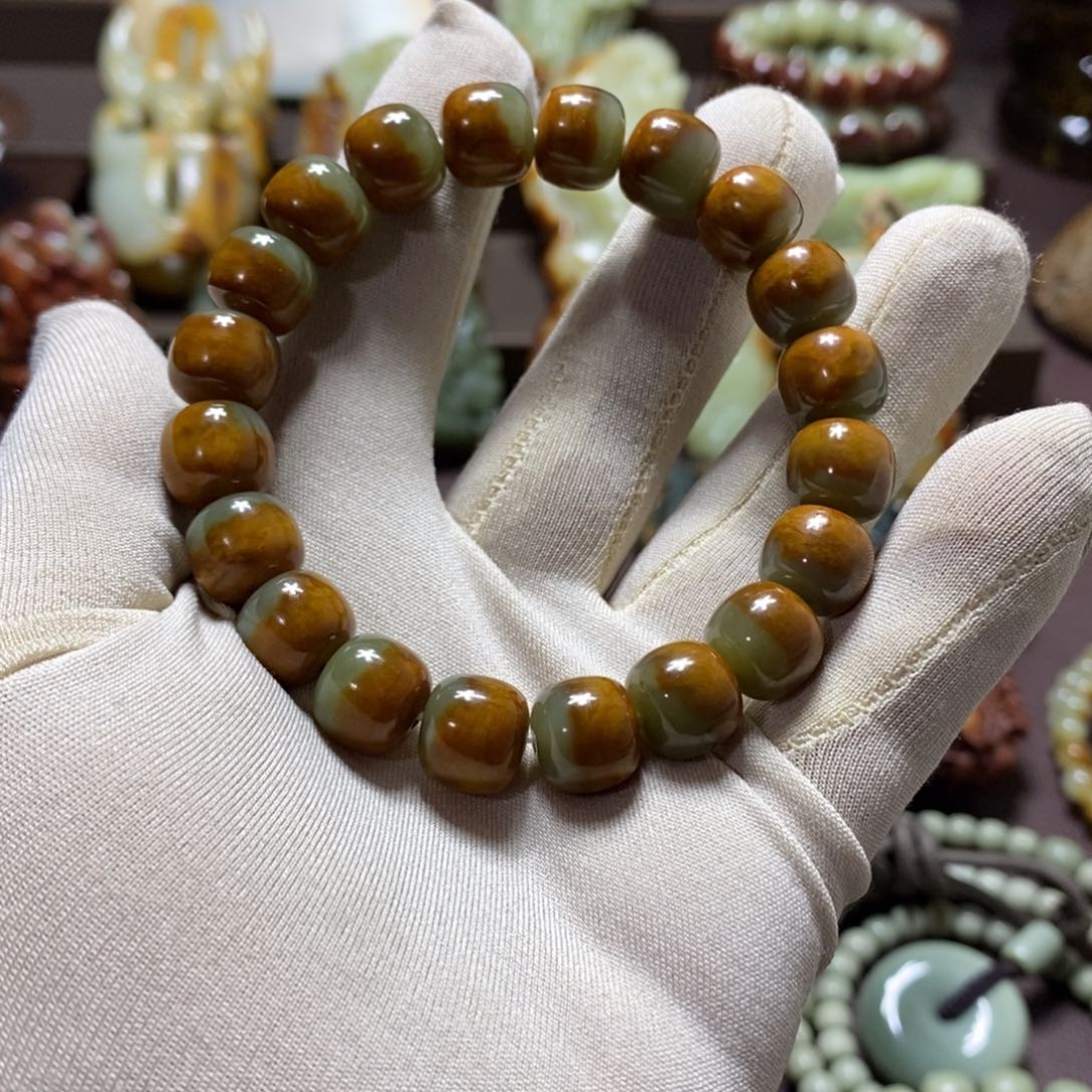 透闪石质玉未镶嵌手链11