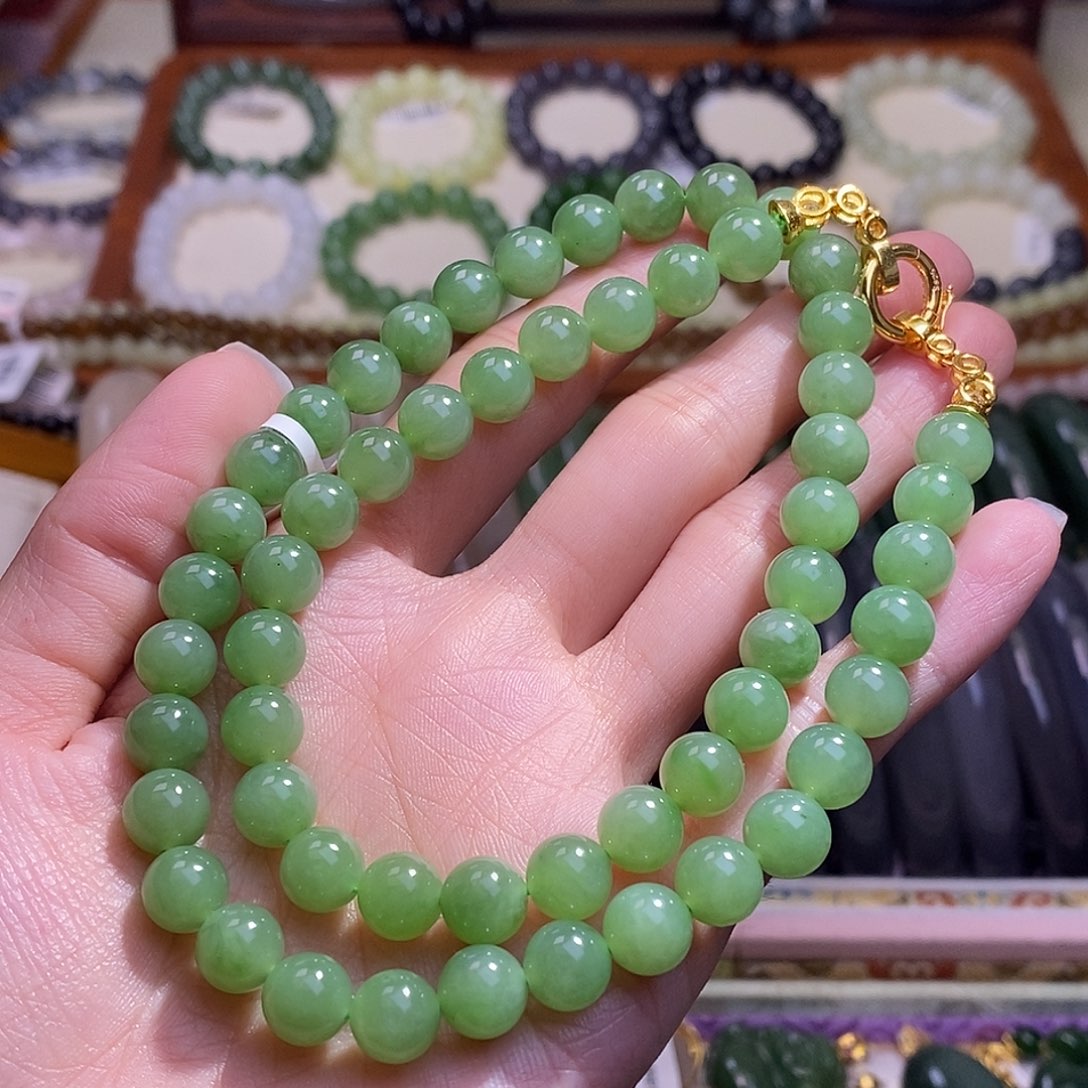 颈饰未镶嵌和田玉碧玉银镶苹果绿妈妈链8MM