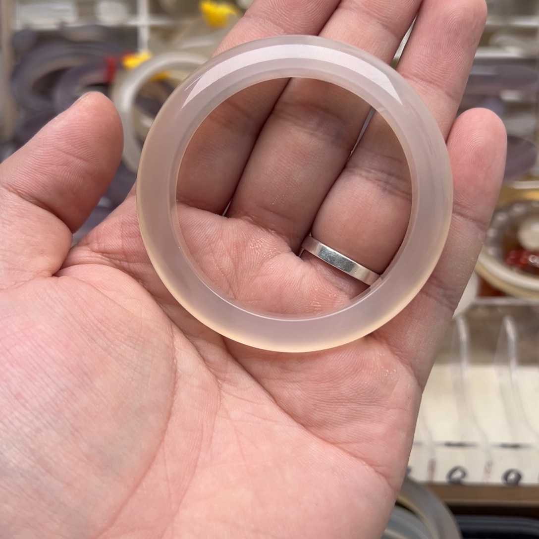 玛瑙/玉髓未镶嵌手镯53.4圈口出单号运费10不退