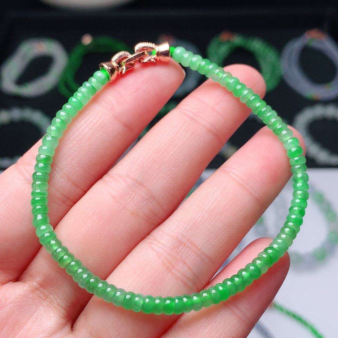 翡翠手链未镶嵌翡翠