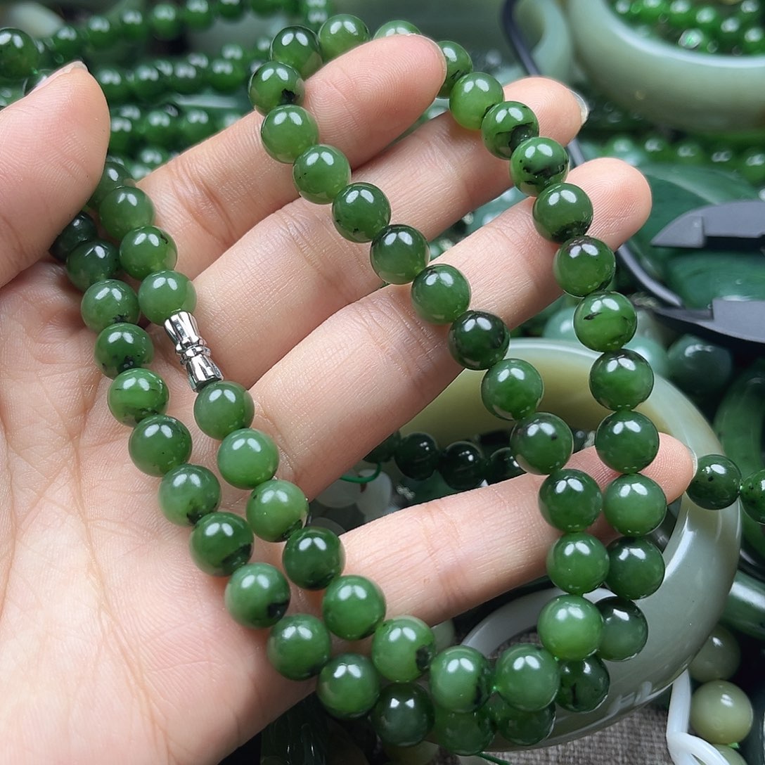 和田玉（碧玉）未镶嵌颈饰