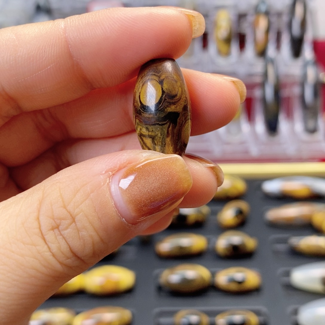 玛瑙/玉髓颈饰合金