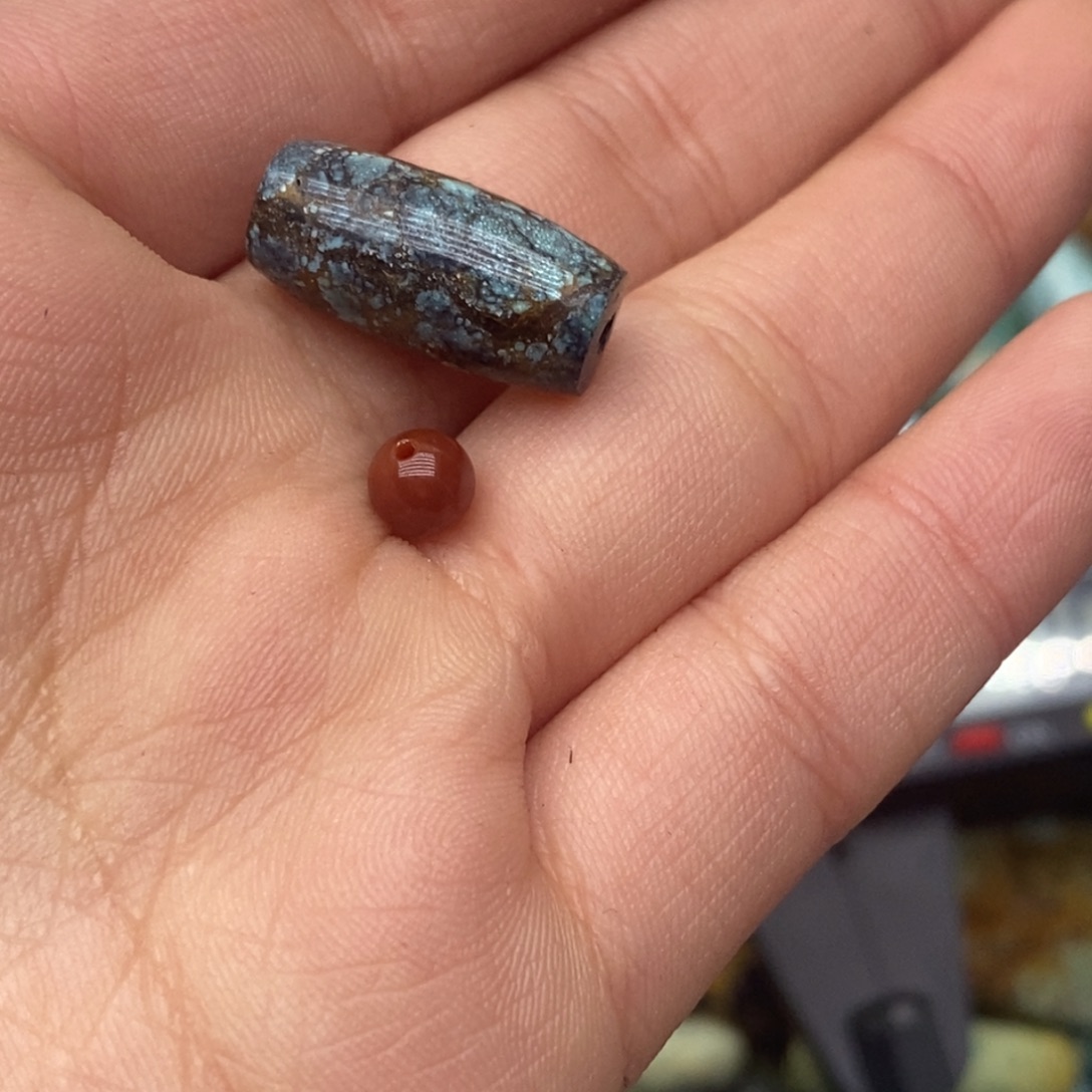 南红玛瑙未镶嵌珠宝奇石