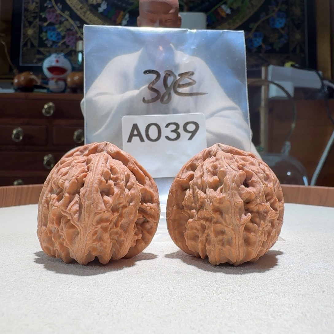 吊坠文玩核桃三角白