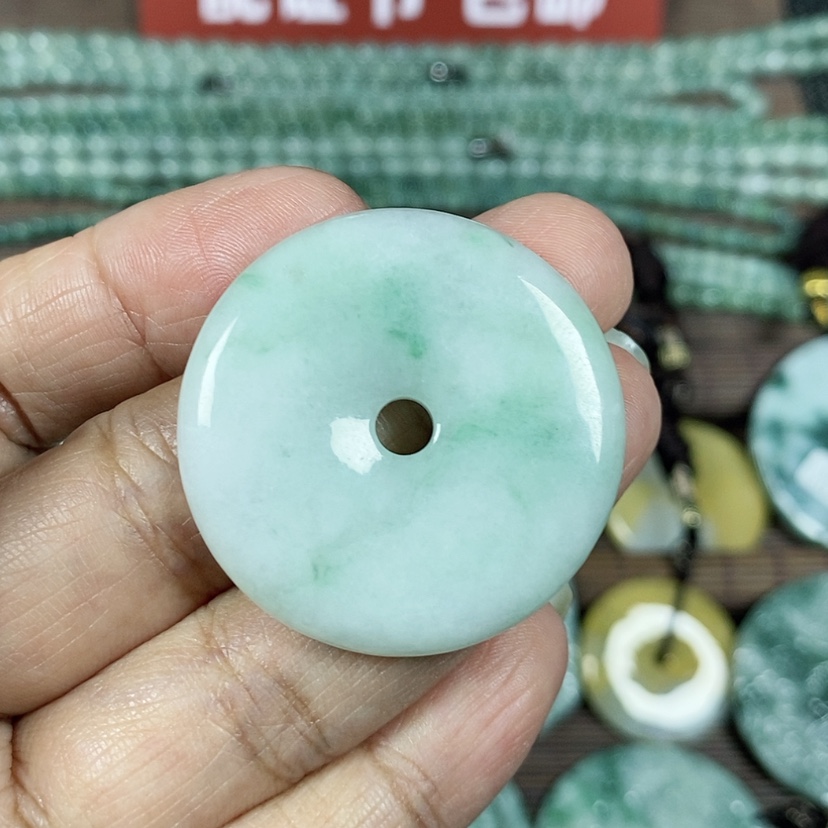 【闪购商品】翡翠颈饰未镶嵌玉吊坠翡翠玉平安扣