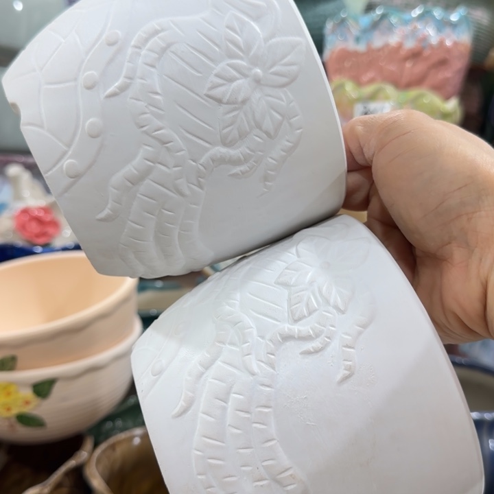 凑9块包邮，有孔，不清楚问客服