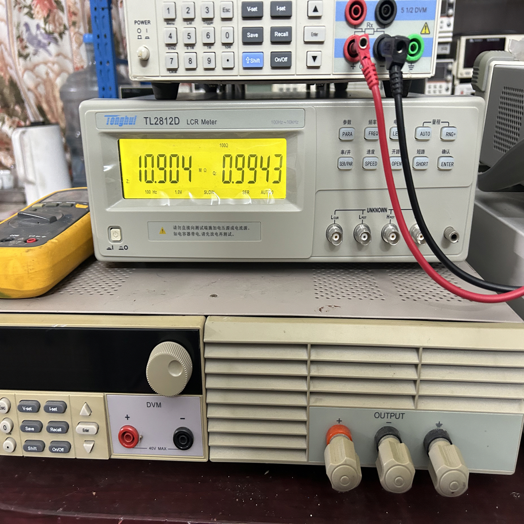 2812Ｄ电桥测试仪包好