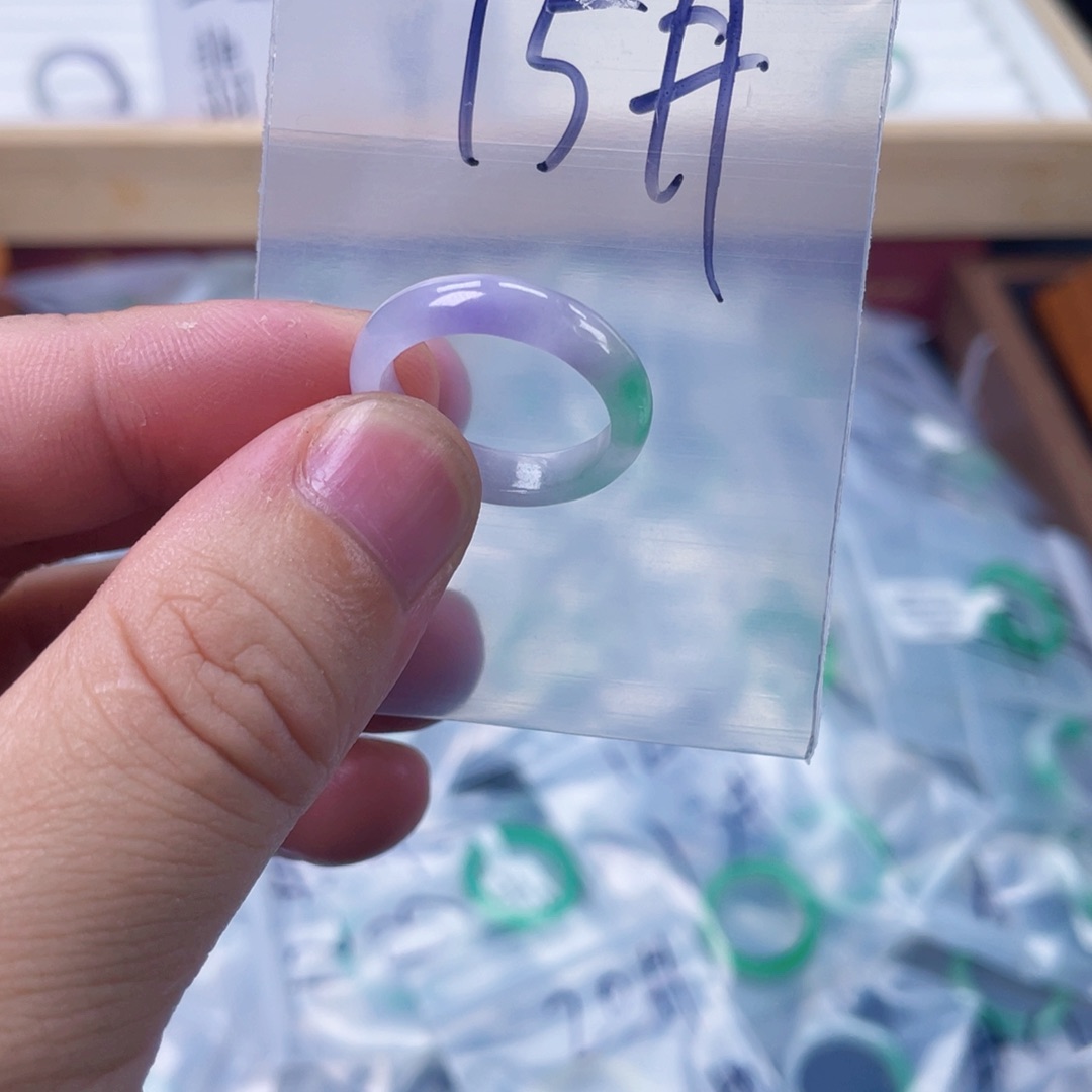 翡翠未镶嵌戒指00