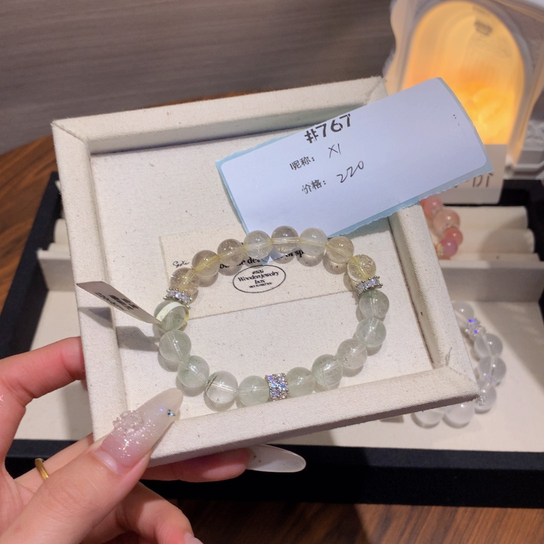 水晶手链未镶嵌牛*妹767号