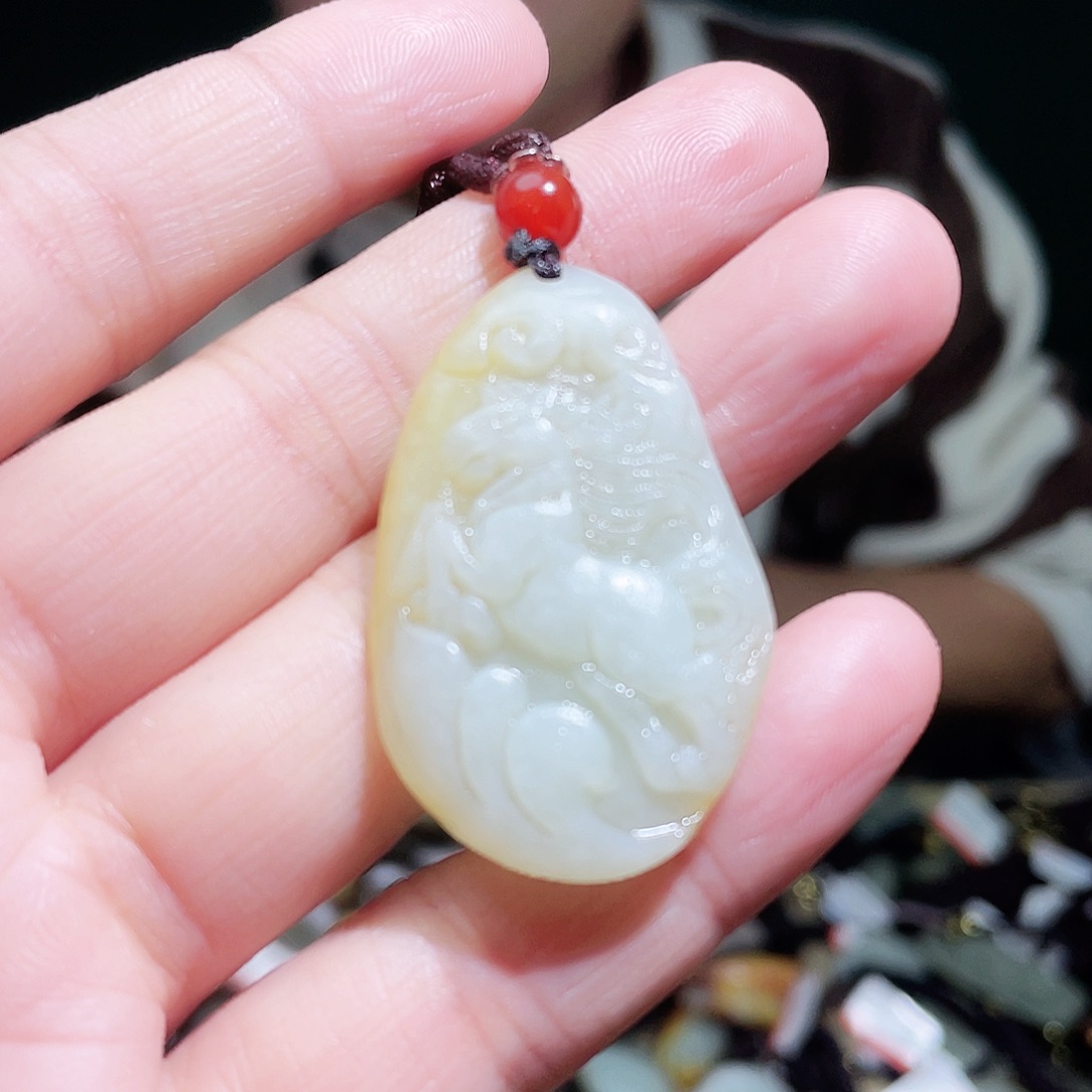 和田玉颈饰未镶嵌