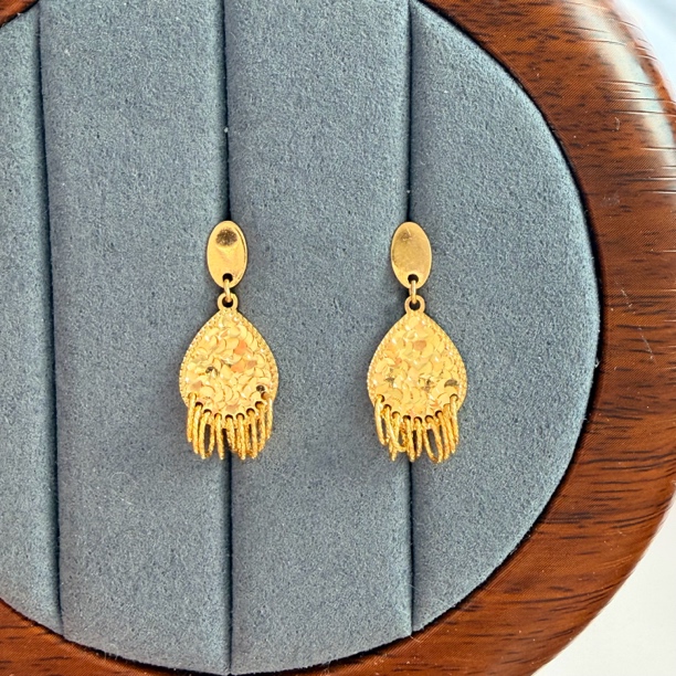 足金999水滴耳钩2.79克