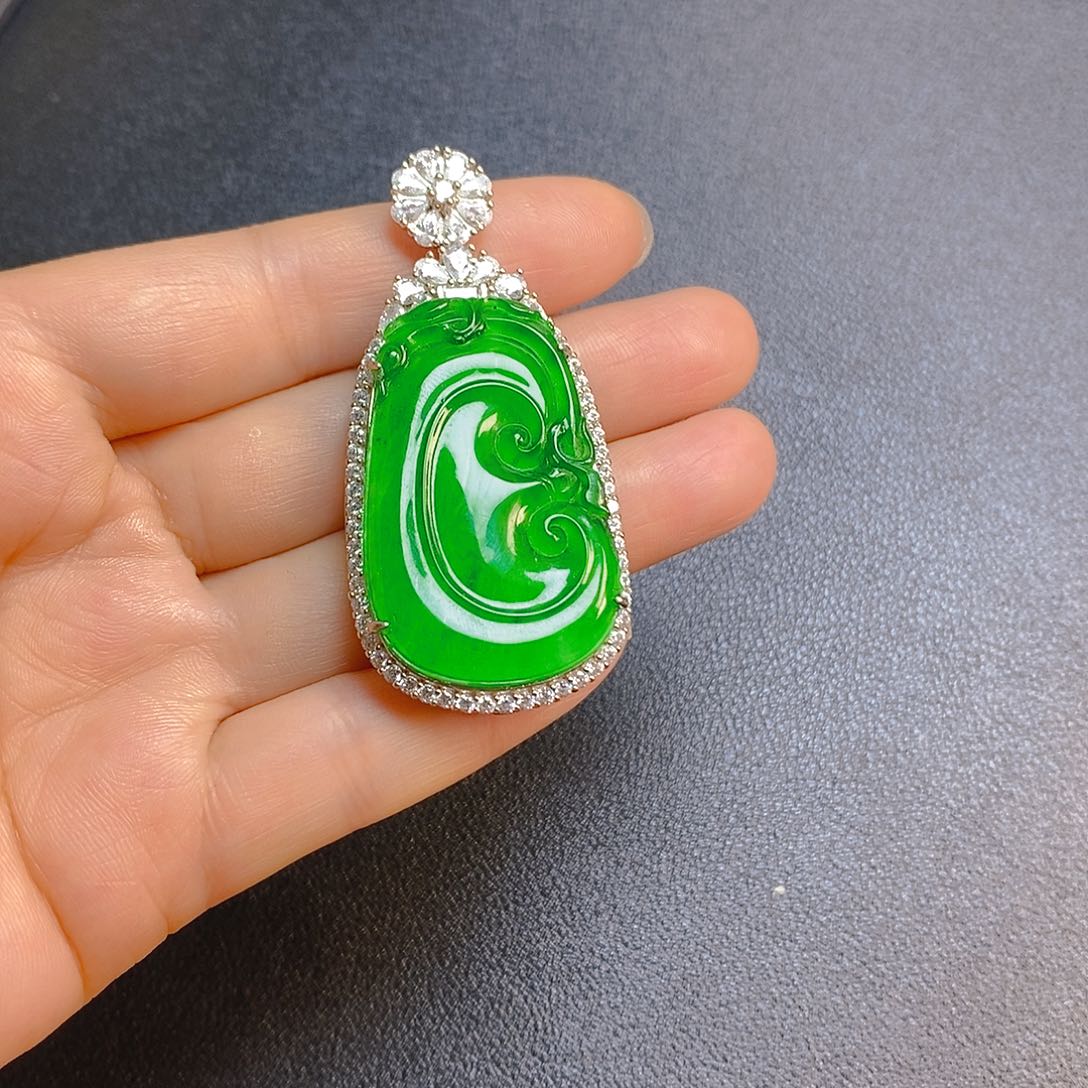 翡翠银S925镶嵌颈饰