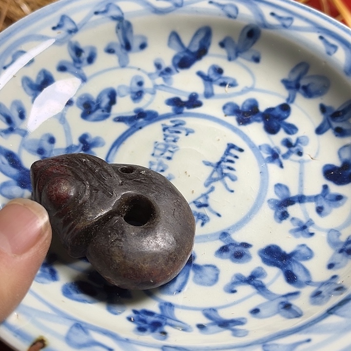 摆件瓷器吃去吃出气瓷器磁盘