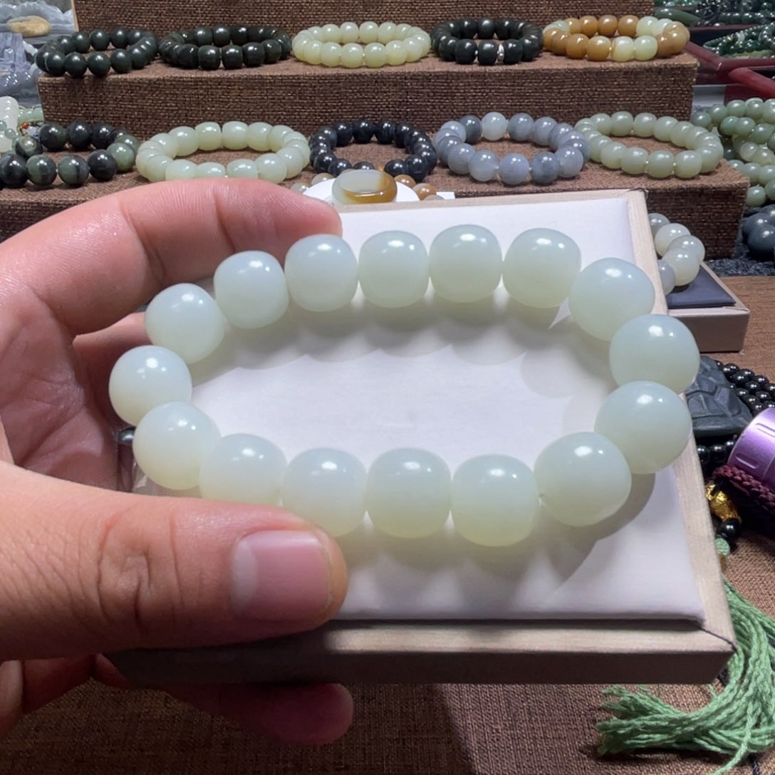 未镶嵌手链和田玉（白玉）招***紫