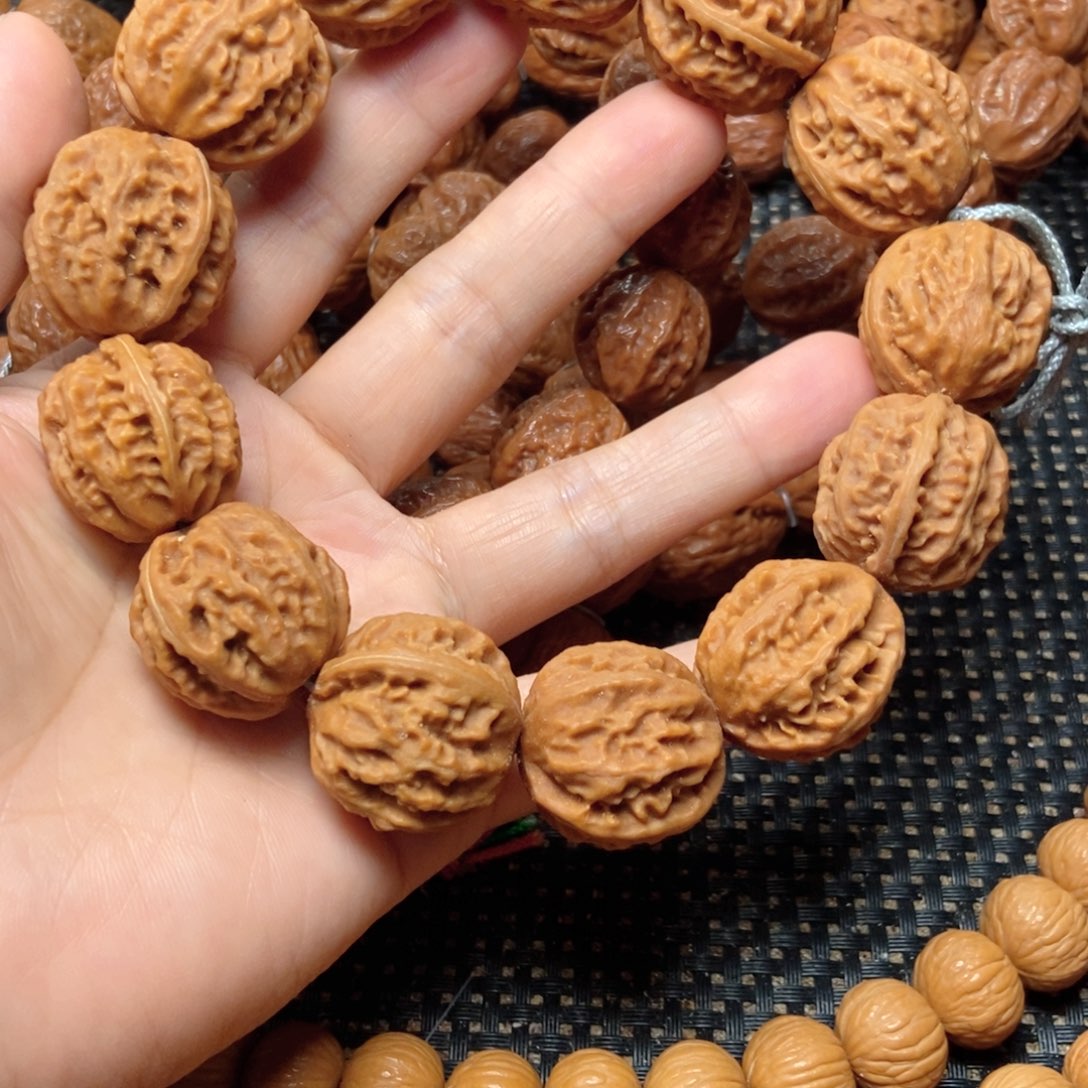 喝***生桃核手串粗筋八棱