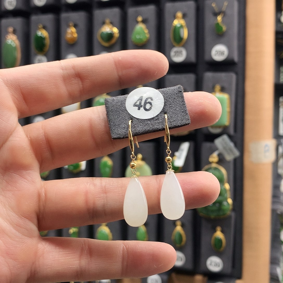 和田玉耳饰18K金镶嵌