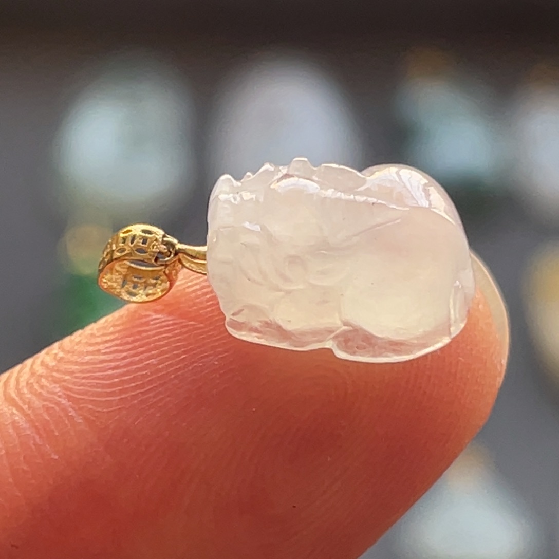 翡翠颈饰18K金镶嵌貔貅