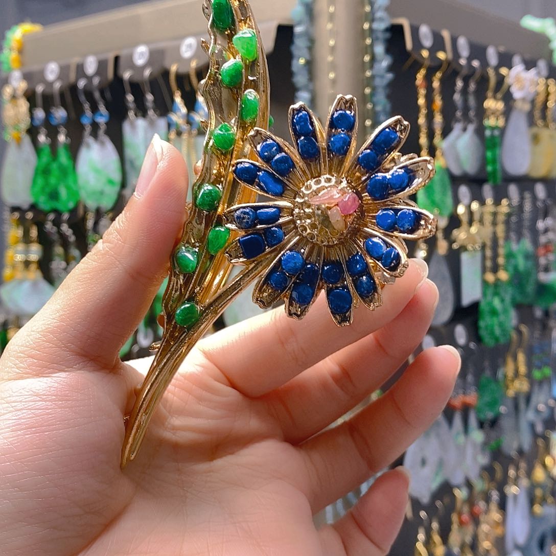 未镶嵌翡翠耳饰翡翠