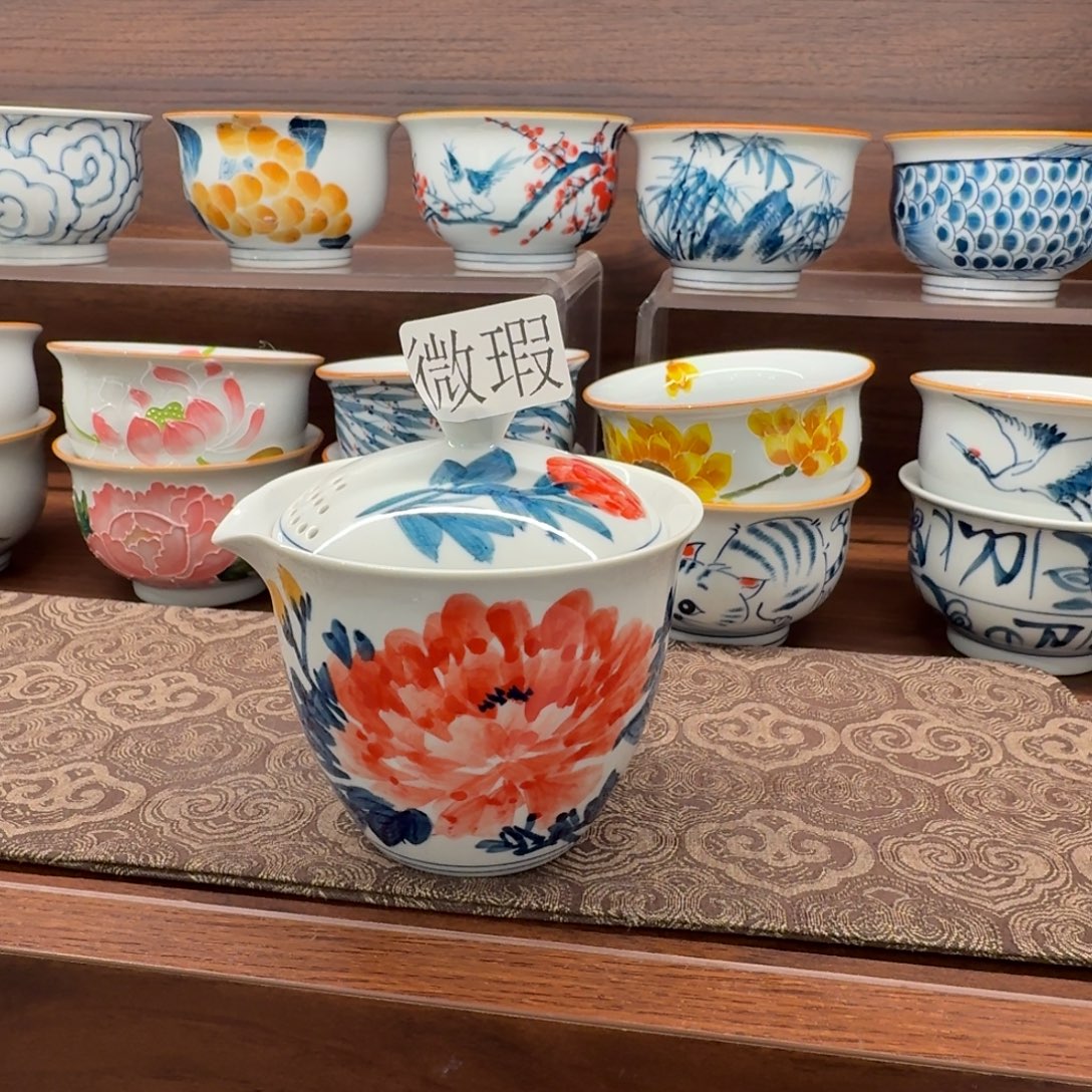 釉下手绘茶具微瑕