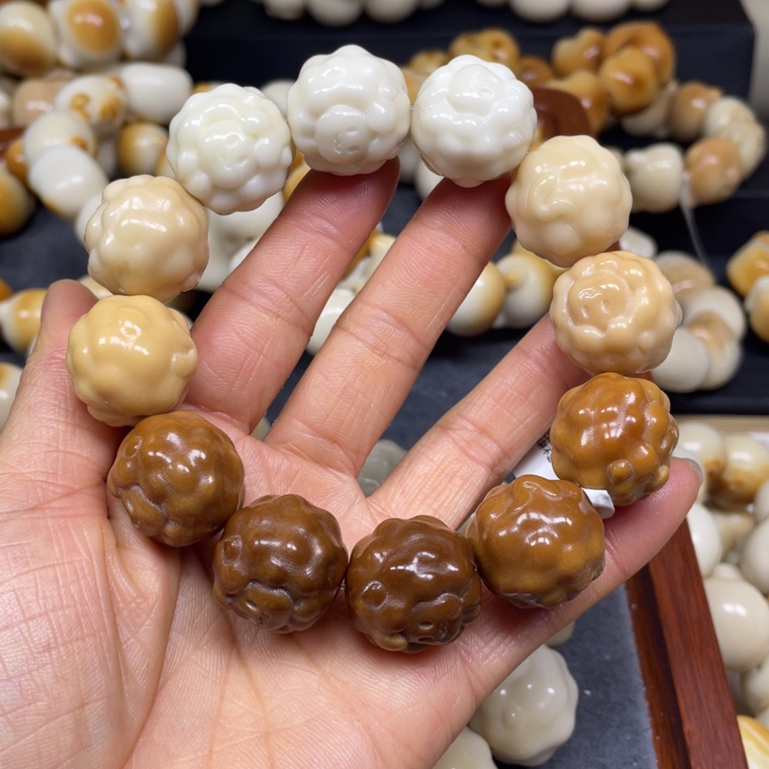 手串菩提根/象牙果12.22,5瑕羊