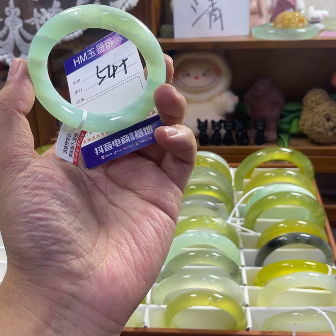 蛇纹石玉未镶嵌手镯410