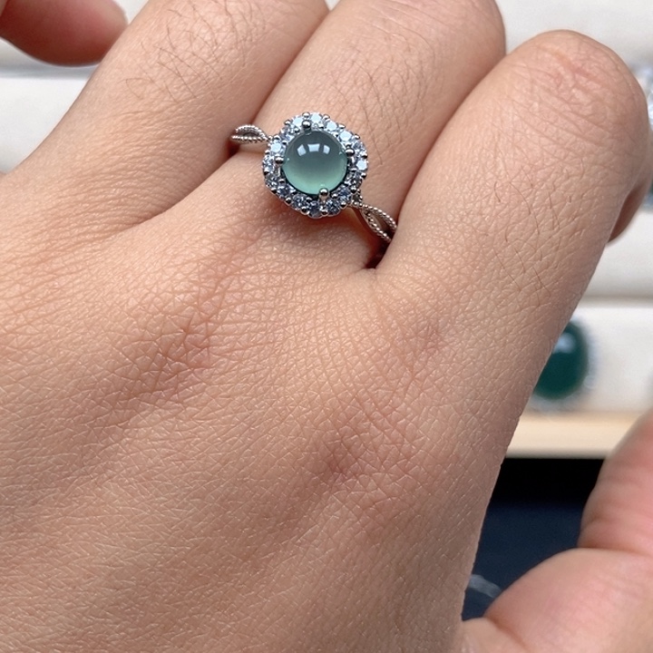 翡翠未镶嵌戒指戒指