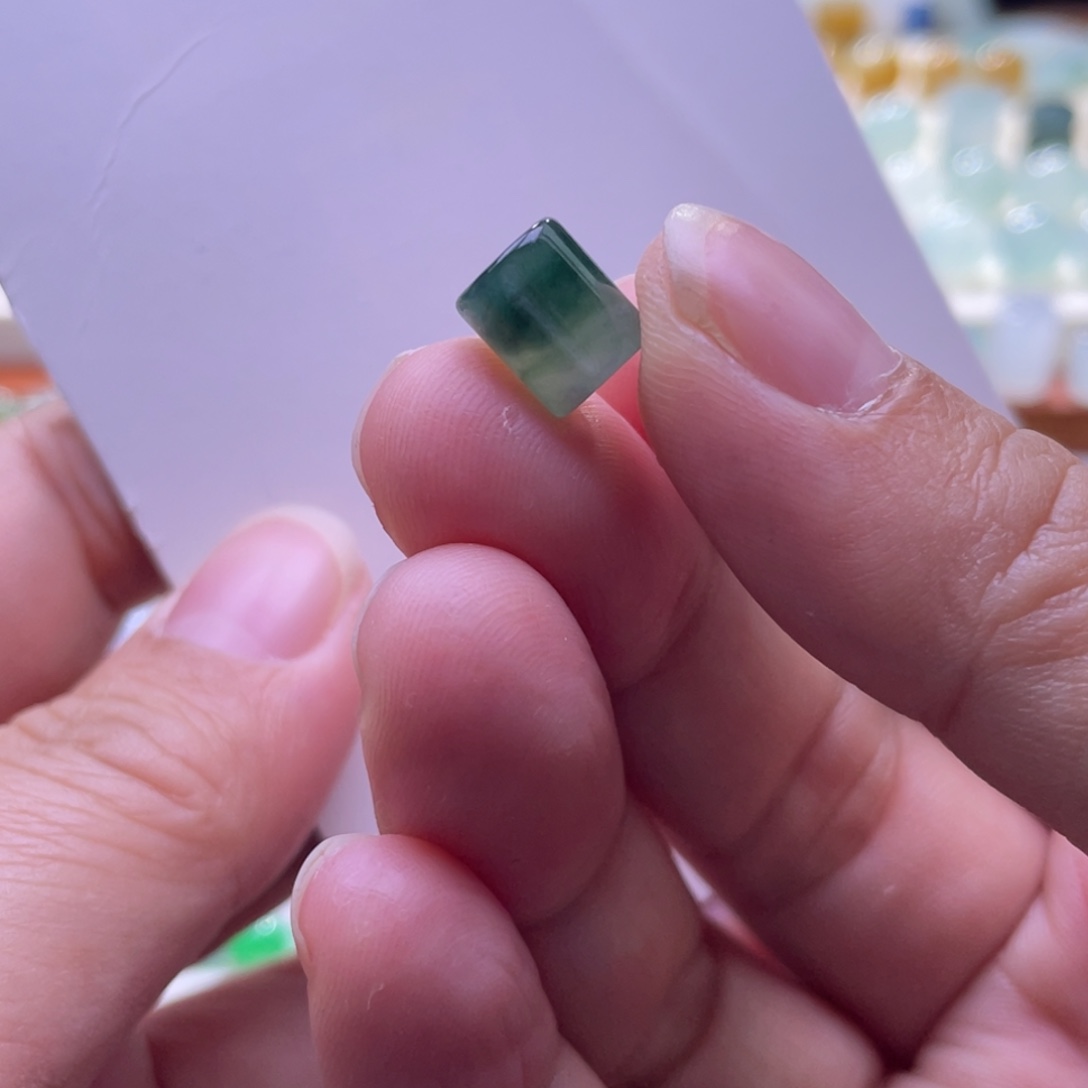 翡翠散珠冰飘花卡7.8/9.3