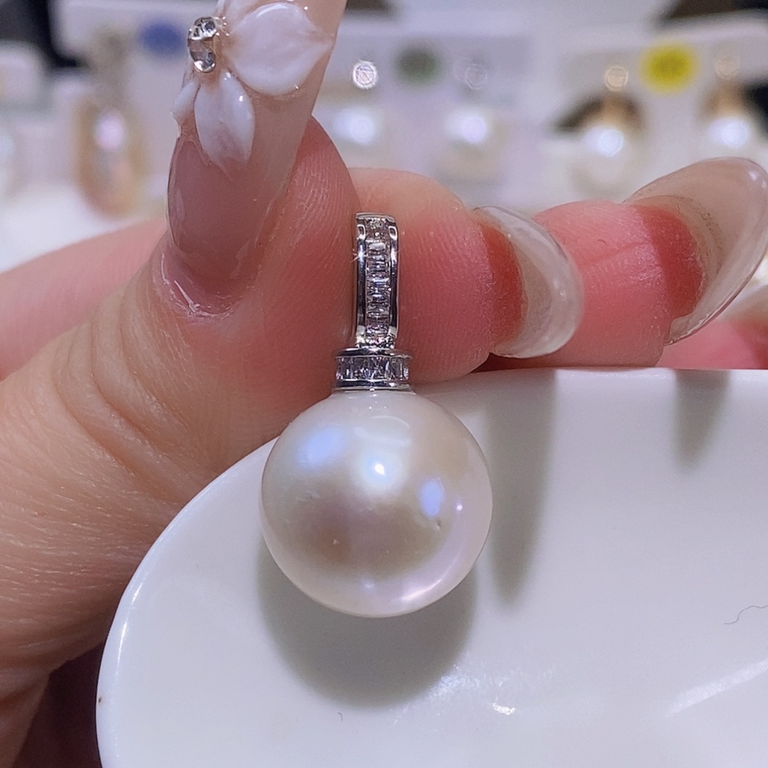 淡水珍珠颈饰合金