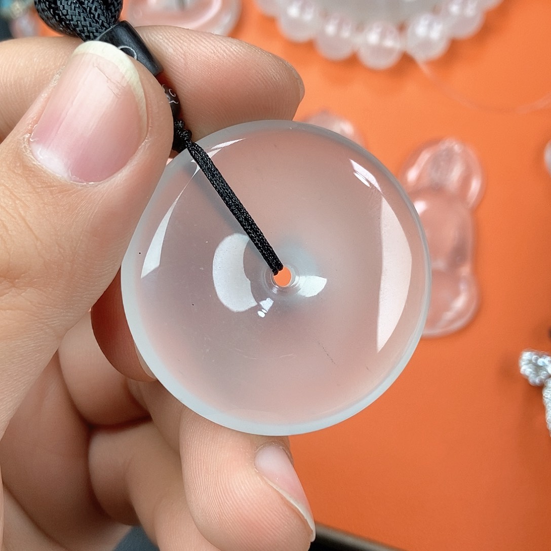 石英质玉颈饰未镶嵌3*3