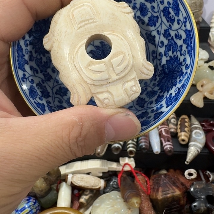 摆件瓷自顾自的一个