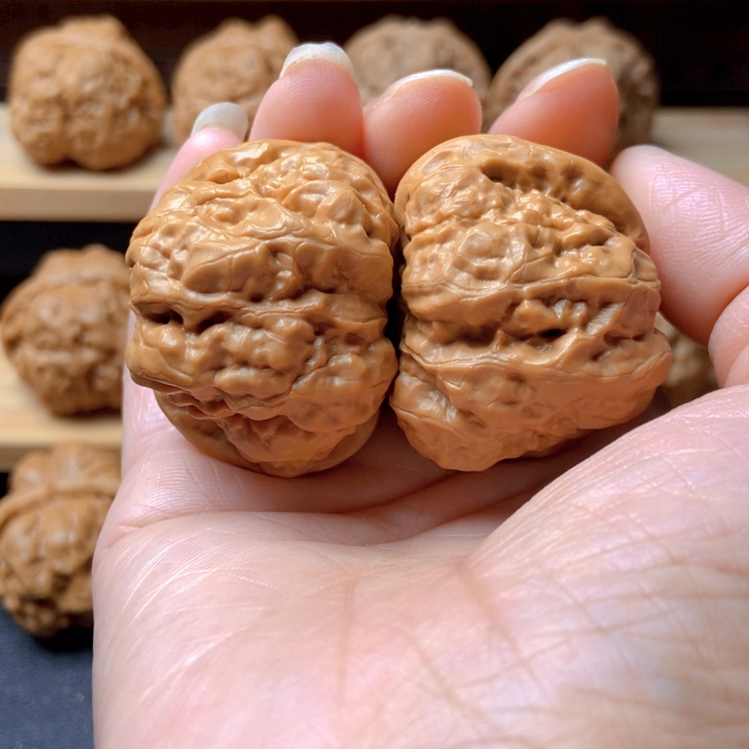 文玩核桃吊坠蛤蟆头