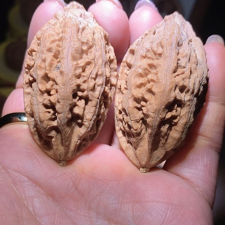 文玩核桃把件东北野生楸子小美0 3