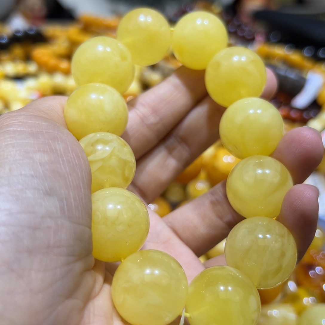 琥珀珠宝奇石未镶嵌