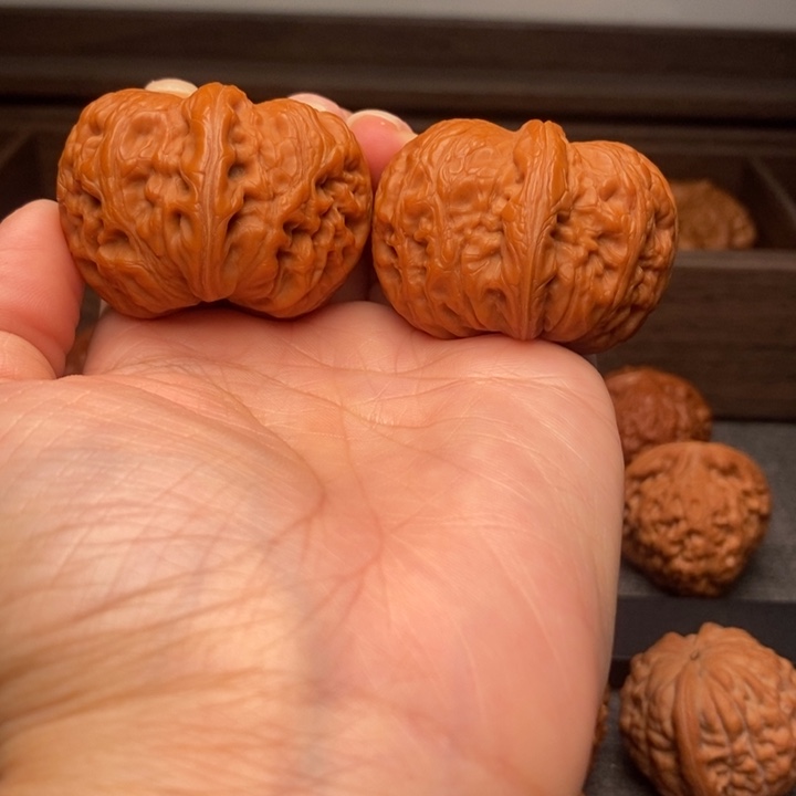 文玩核桃把件08元宝