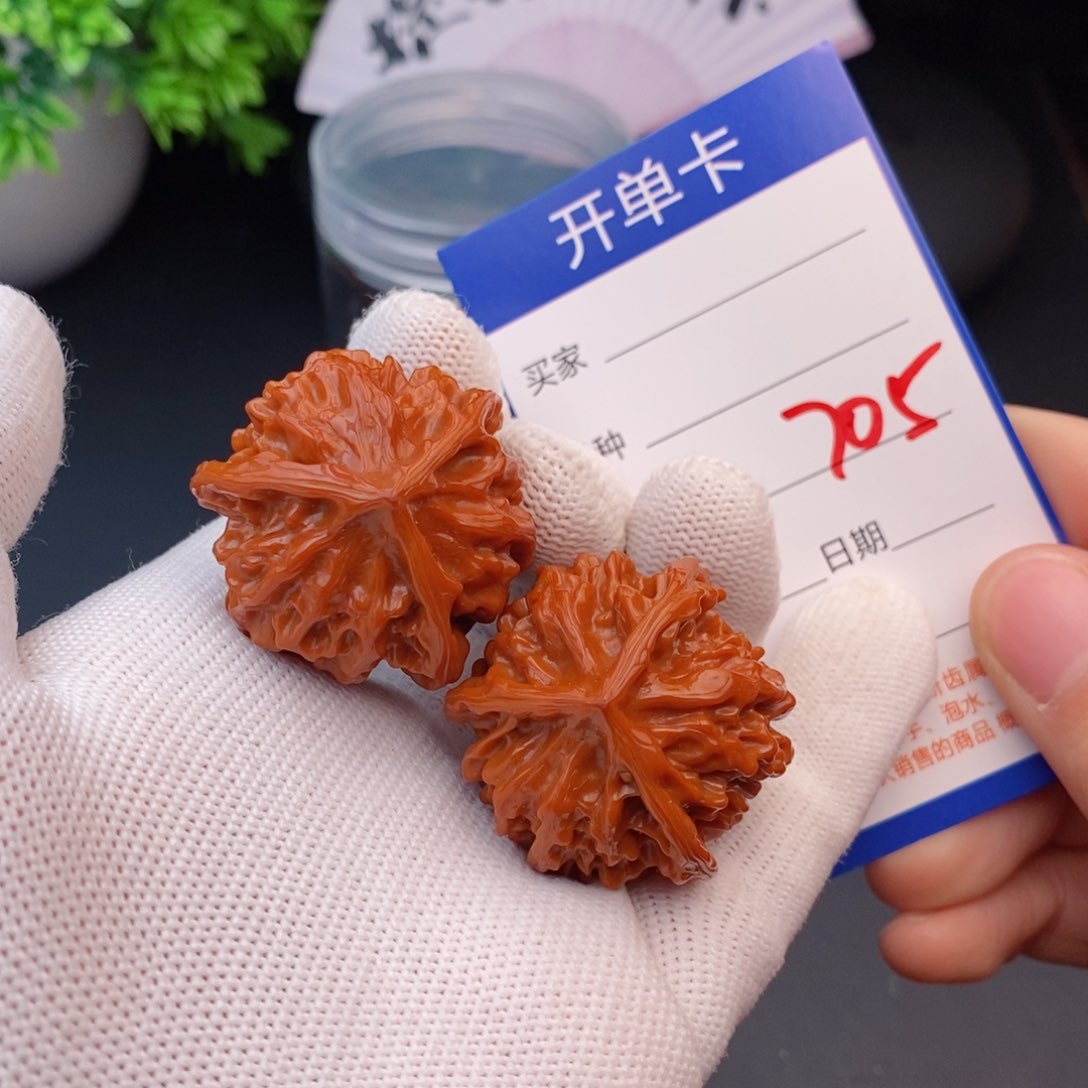 文玩核桃把件36三棱705