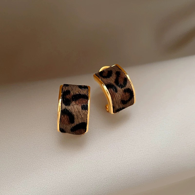 铜合金亚克力耳饰 豹纹C圈耳钉秋冬复古轻奢高级感小众气质耳环