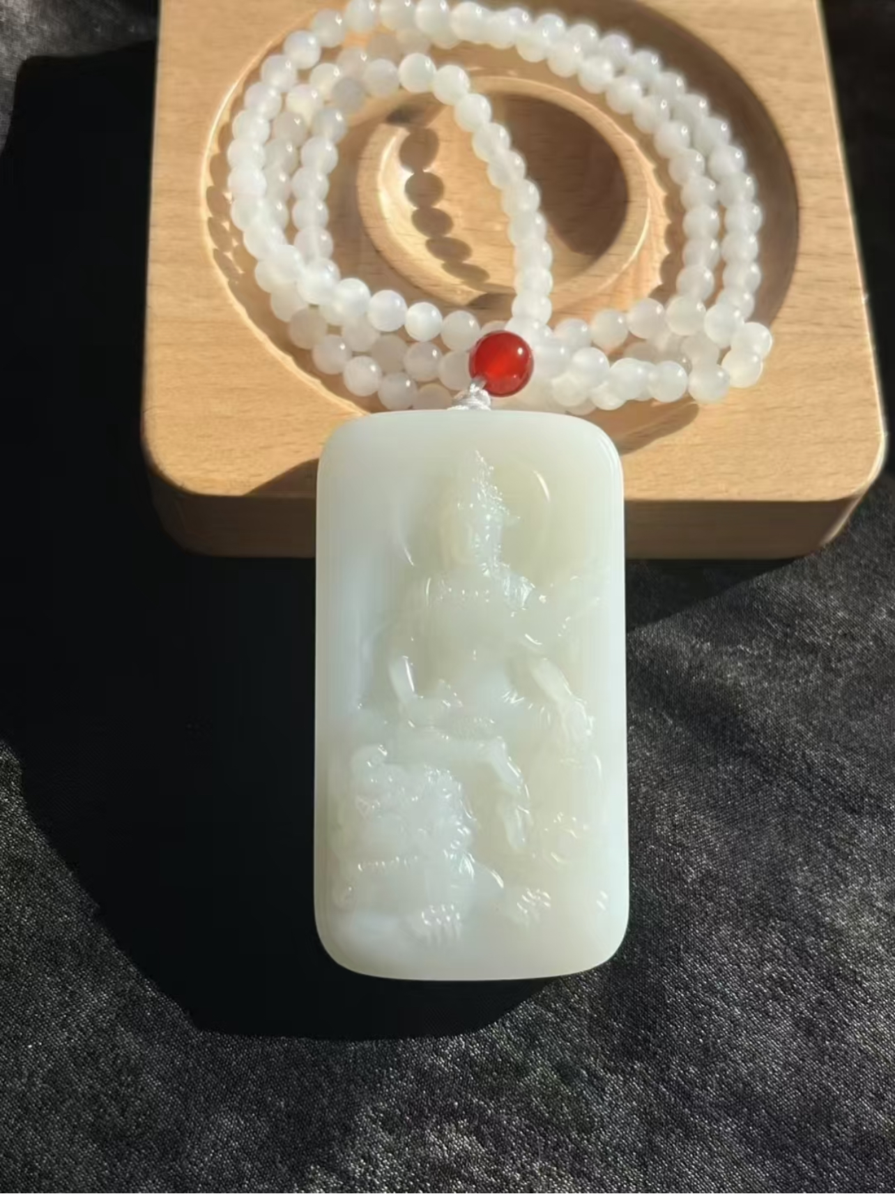 新疆和田玉文殊观音牌